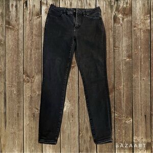 AE Dream fit Black Skinny Jeans, Size 6 short